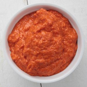 Tomato and peanut butter sauce